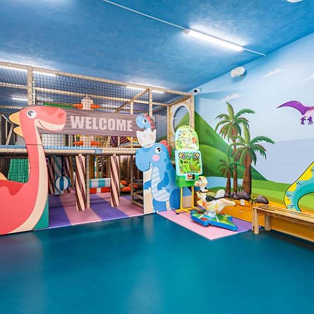 Wellness Hotel Luzan 룸부르크 외부 사진