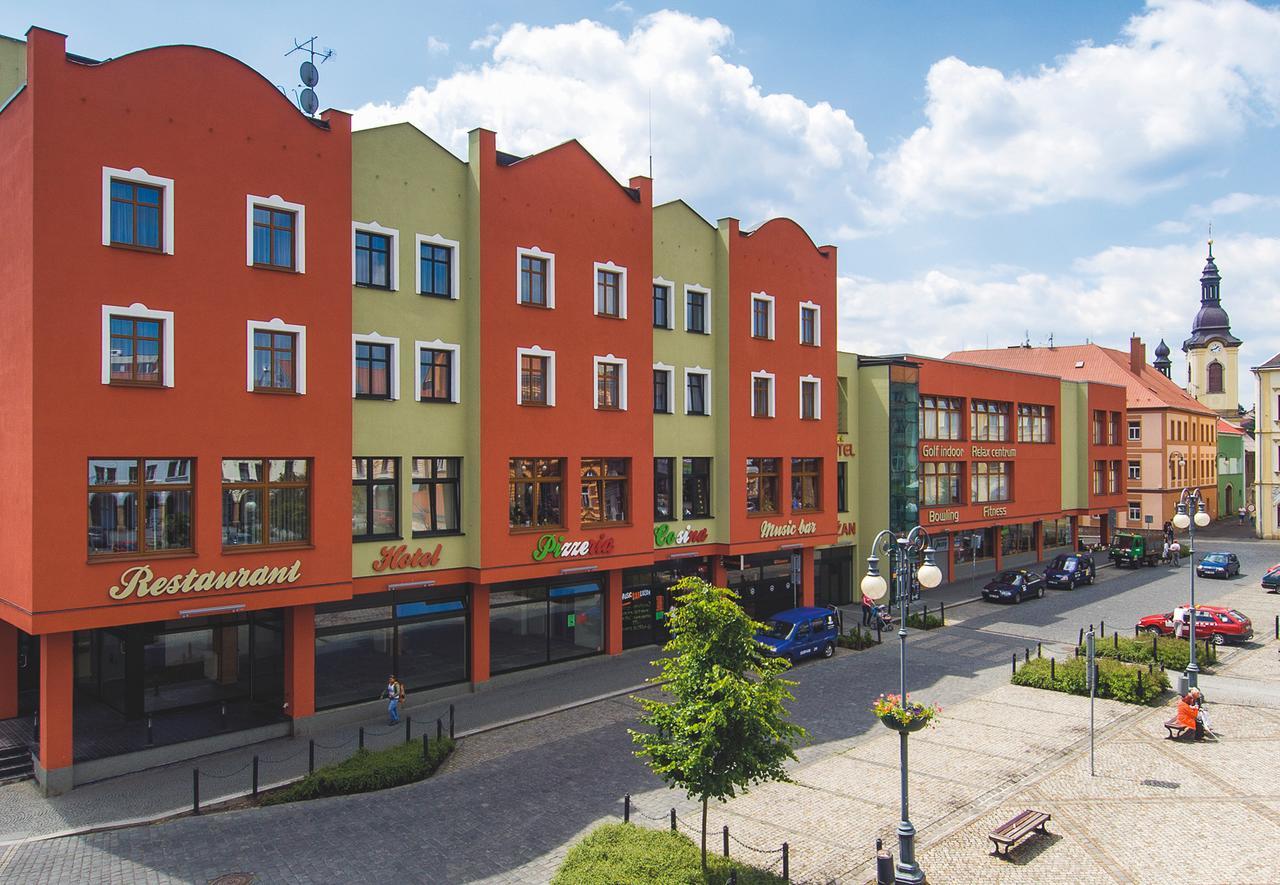 Wellness Hotel Luzan 룸부르크 외부 사진